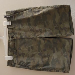 Michael Kors Mens Camo "Fatigue" Shorts Size 32